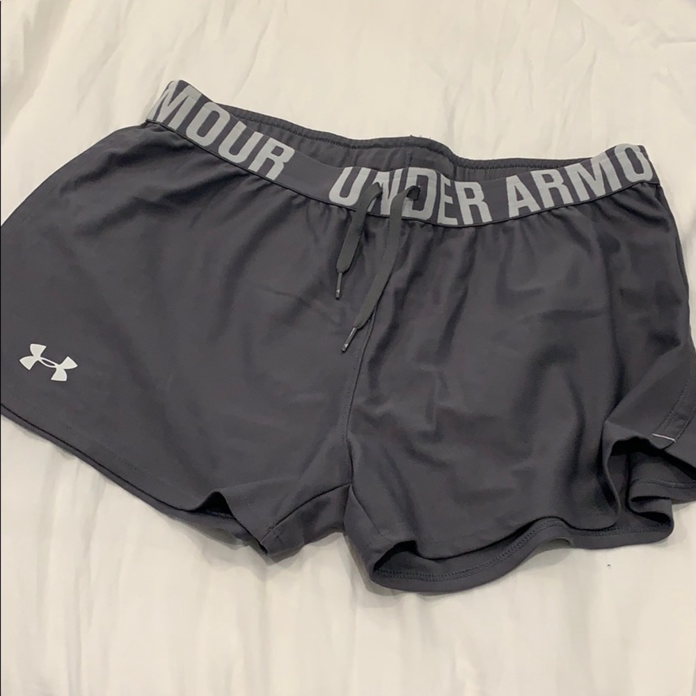 Women’s Under Armour shorts size medium